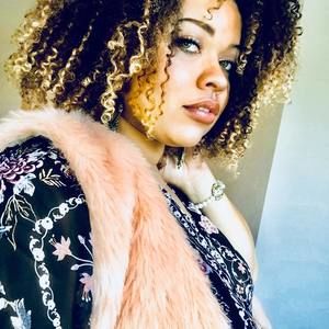 Meet your Posher, Brina